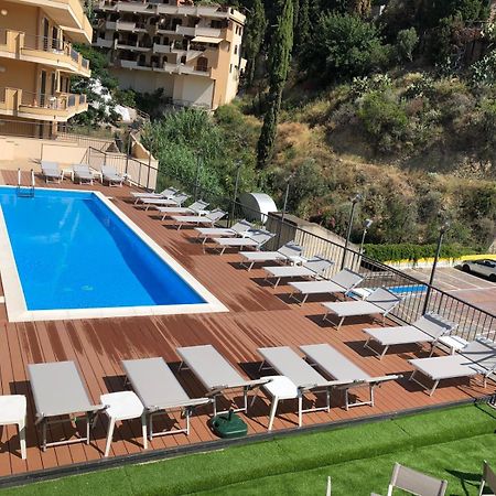 Casa Vacanza "Ilenia" - Taormina Zewnętrze zdjęcie